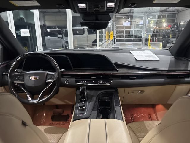 Certified 2023 Cadillac Escalade ESV Premium Luxury w/ Performance Package AWD/4WD image 34