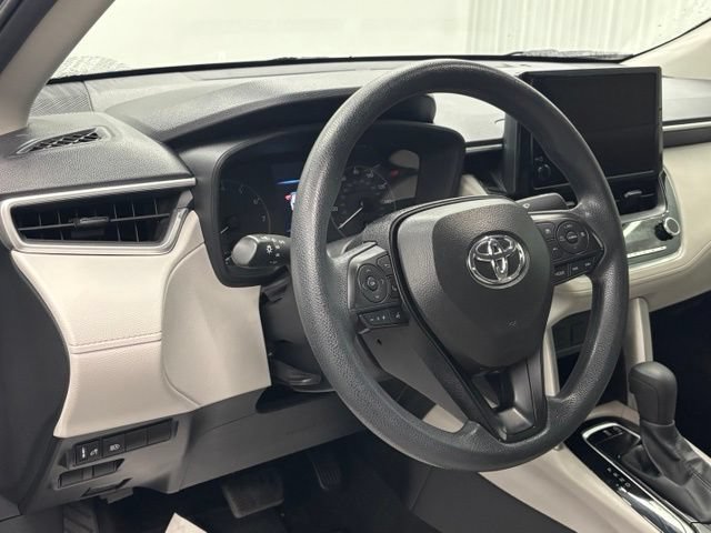 Used 2024 Toyota Corolla Cross L FWD image 16