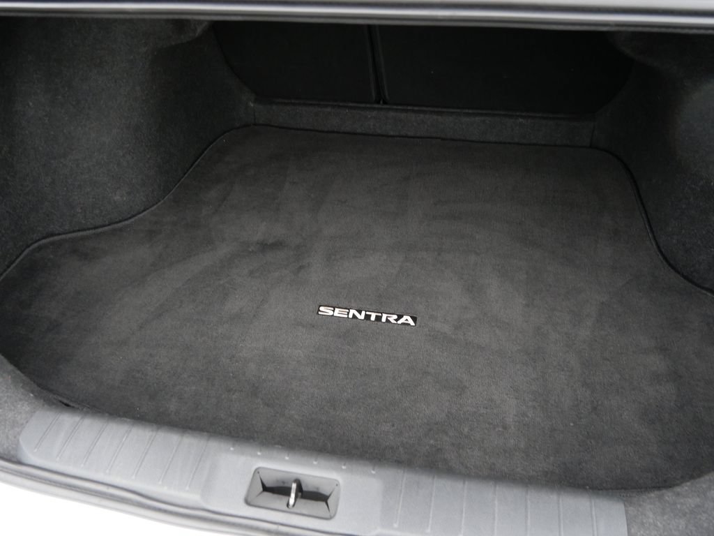 Used 2024 Nissan Sentra SV FWD image 10