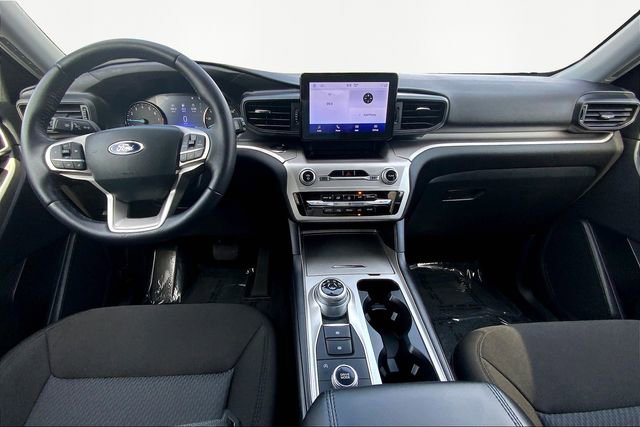Used 2022 Ford Explorer XLT image 8