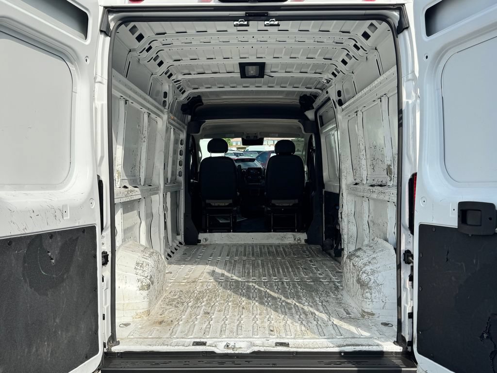 Used 2024 RAM ProMaster 2500 w/ Convenience Group FWD image 16