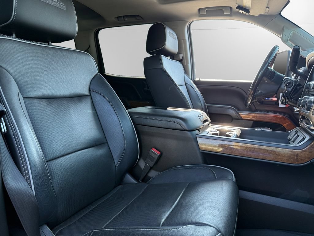 Used 2019 Chevrolet Silverado 2500 High Country w/ Duramax Plus Package AWD/4WD image 7