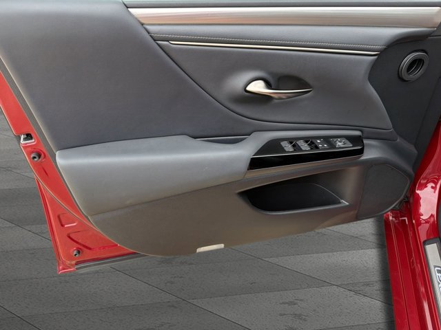 Certified 2022 Lexus ES 300h F Sport FWD image 8