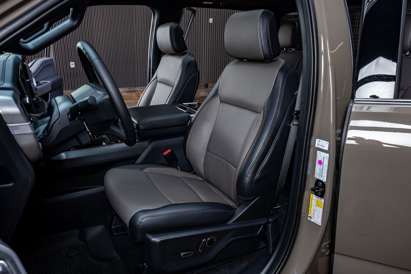 Used 2026 Ford F150 Lariat AWD/4WD image 30