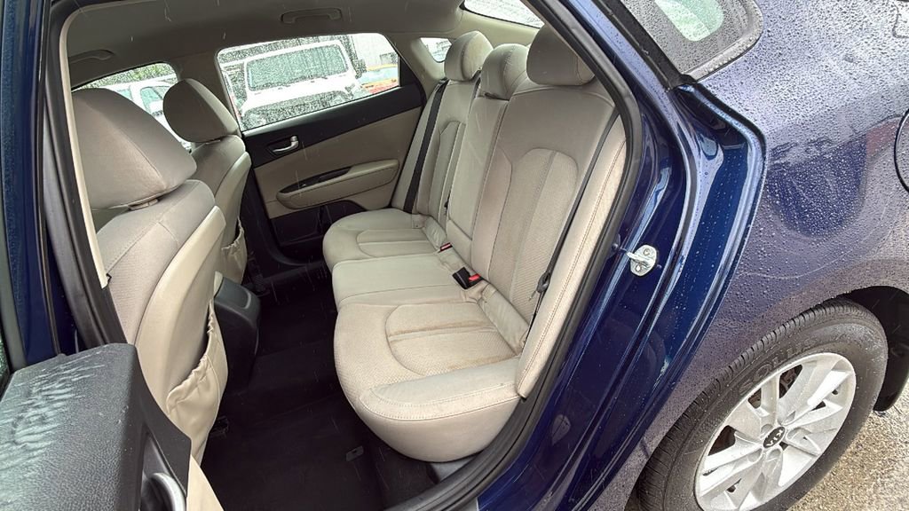 Used 2017 Kia Optima LX FWD image 25