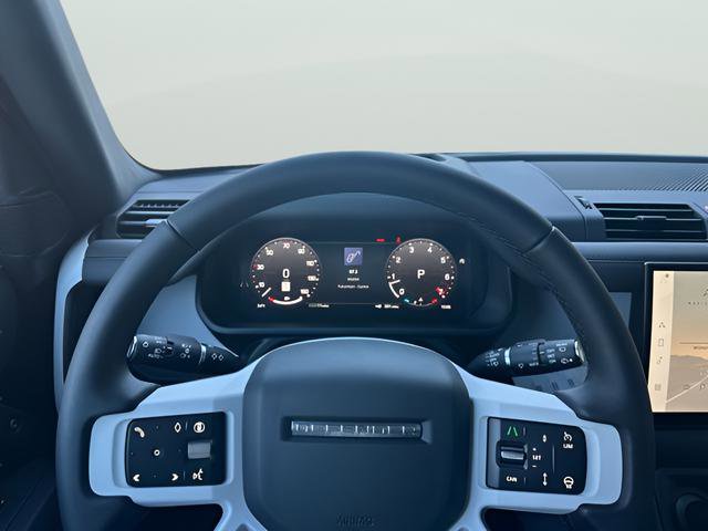 New 2025 Land Rover Defender 110 X-Dynamic SE AWD/4WD image 24