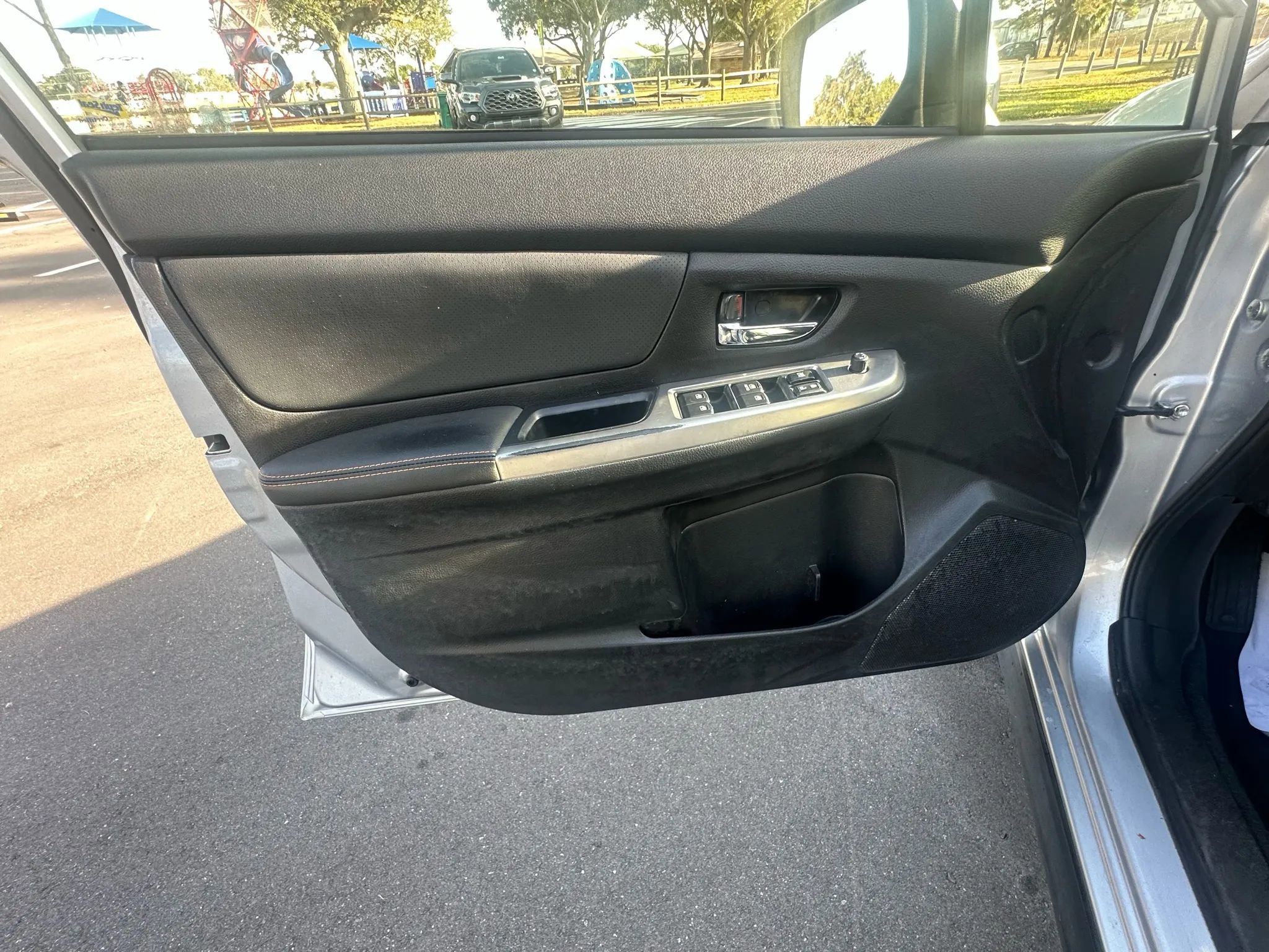 Used 2017 Subaru Crosstrek 2.0i Limited image 30