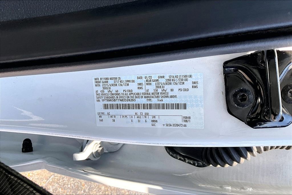 Used 2022 Ford F350 Lariat w/ Black Appearance Package image 6