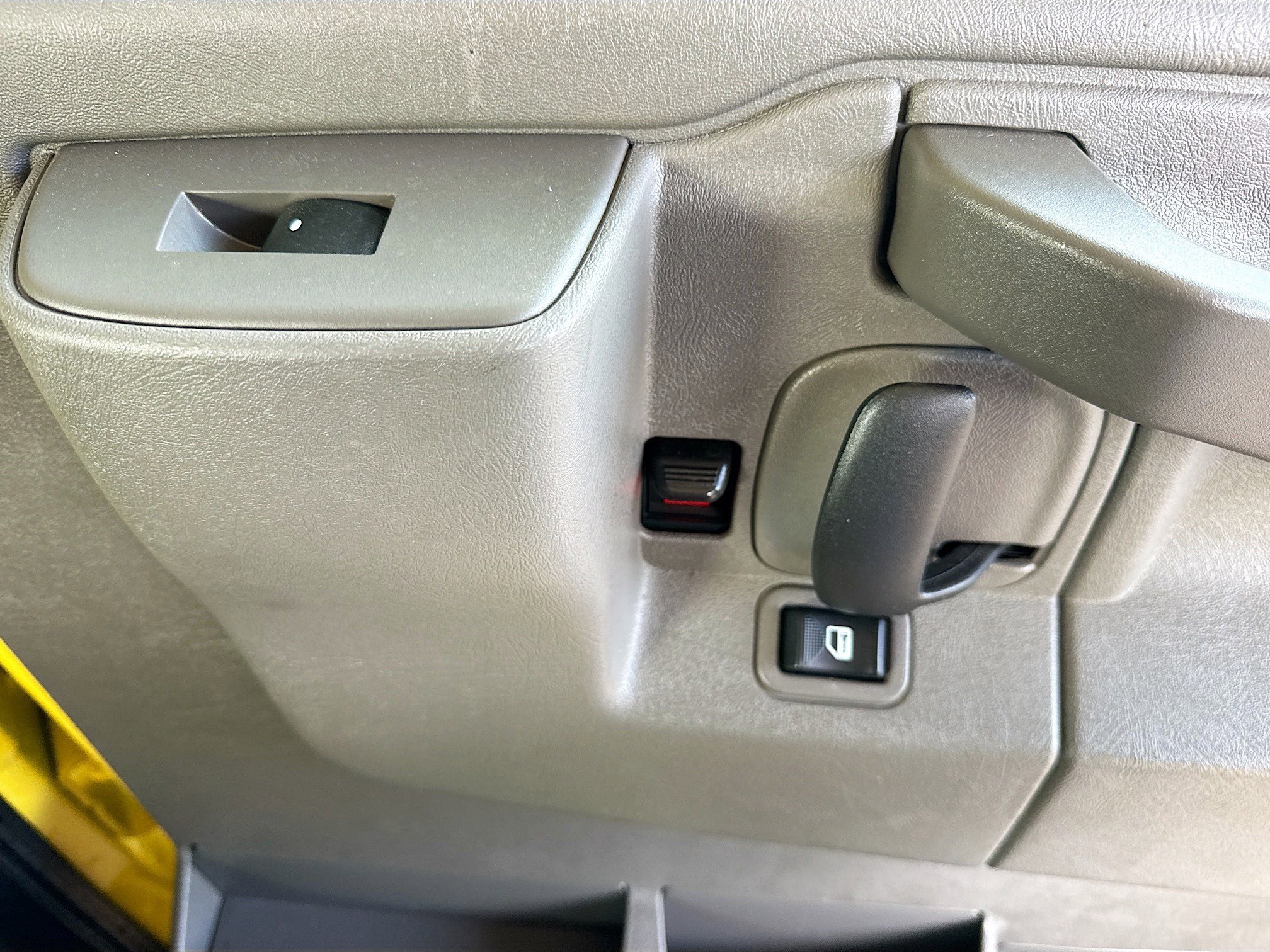 Used 2023 Chevrolet Express 2500 w/ Driver Convenience Package image 26