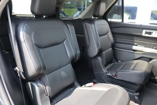 Certified 2024 Ford Explorer Limited w/ Limited Technology Package AWD/4WD image 36