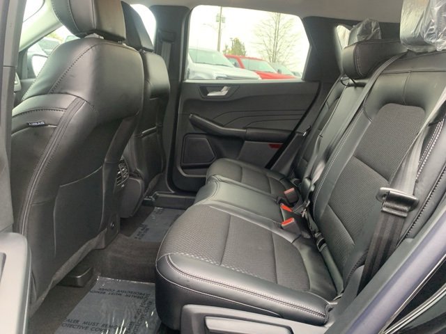 New 2025 Ford Escape SE w/ Class II Trailer Tow Package image 13