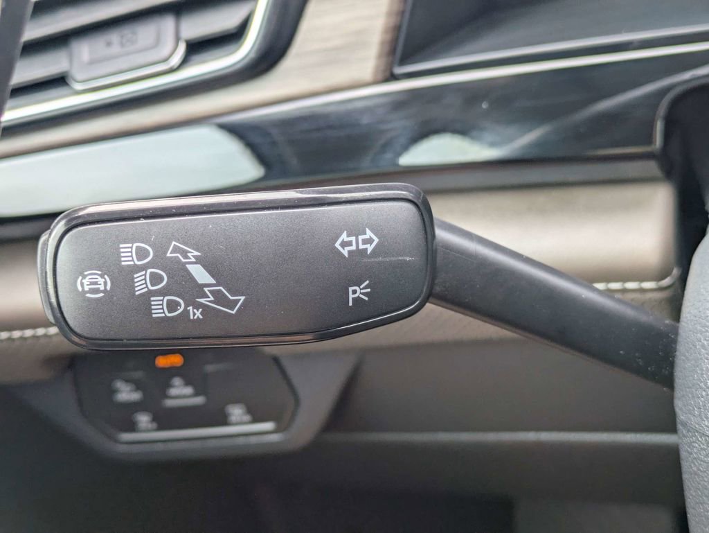Certified 2024 Volkswagen Atlas SEL AWD/4WD image 30
