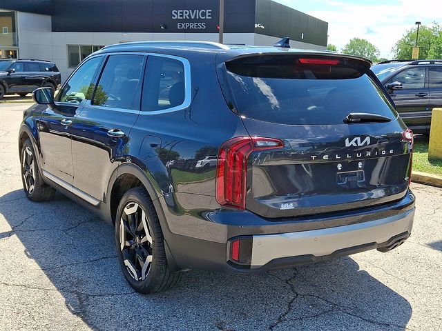 Certified 2025 Kia Telluride S AWD/4WD image 4