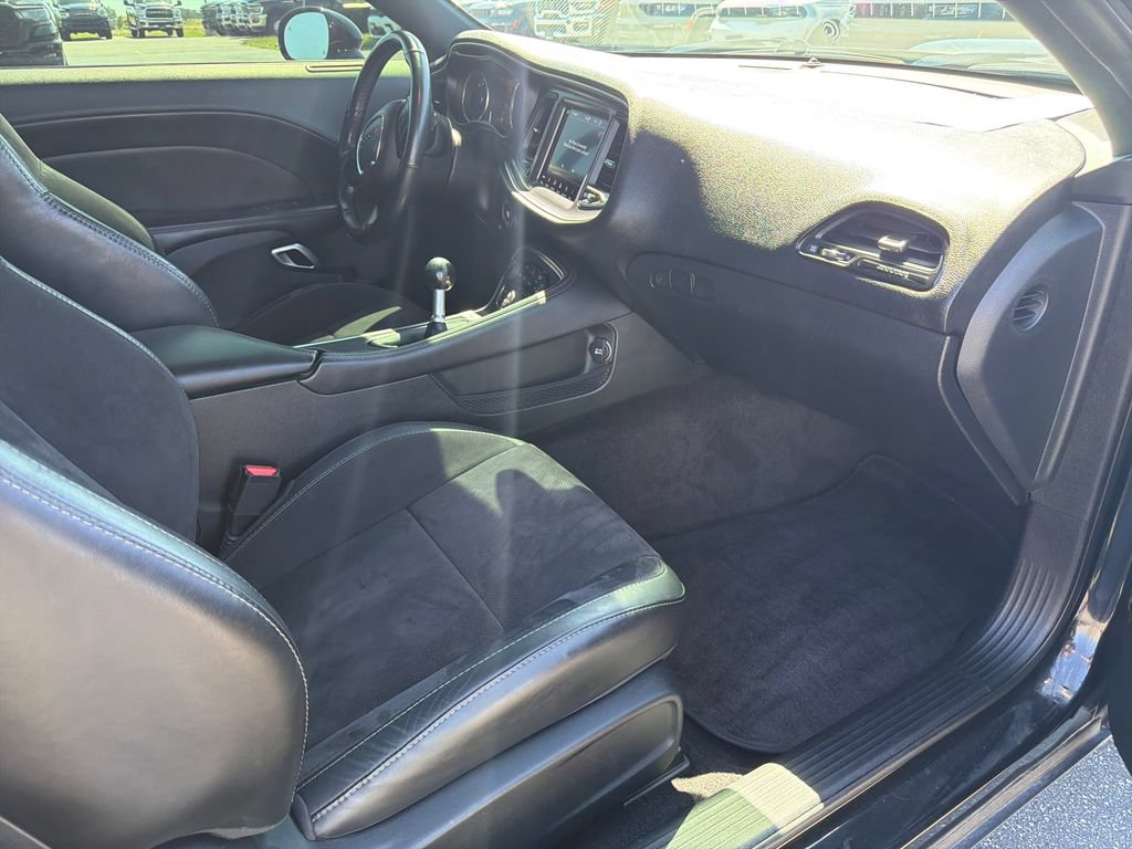 Used 2018 Dodge Challenger R/T Scat Pack RWD image 17