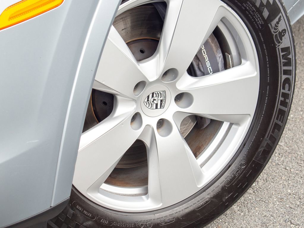 Used 2022 Porsche Cayenne AWD/4WD image 9