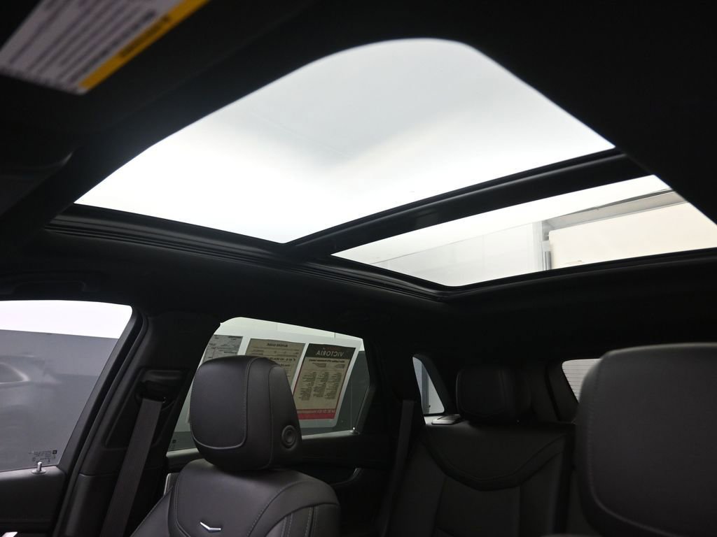 Used 2024 Cadillac XT5 Premium Luxury image 11
