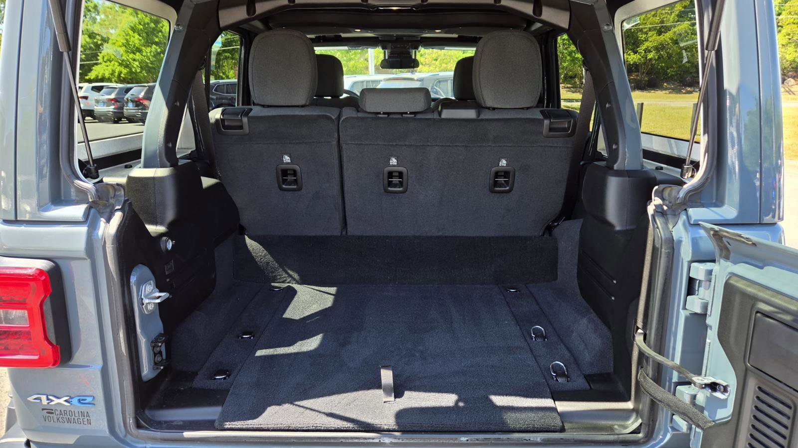 Used 2024 Jeep Wrangler Sahara image 61