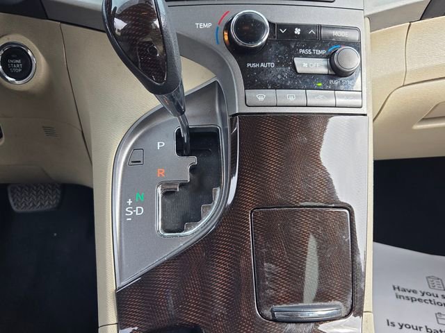 Used 2010 Toyota Venza AWD image 19