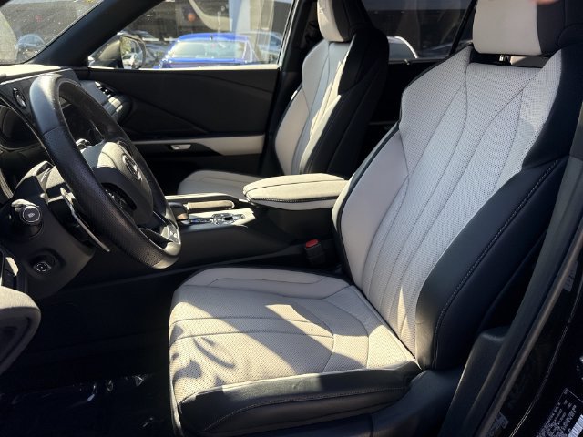 Certified 2025 Lexus TX 500h AWD w/ Technology Package image 11