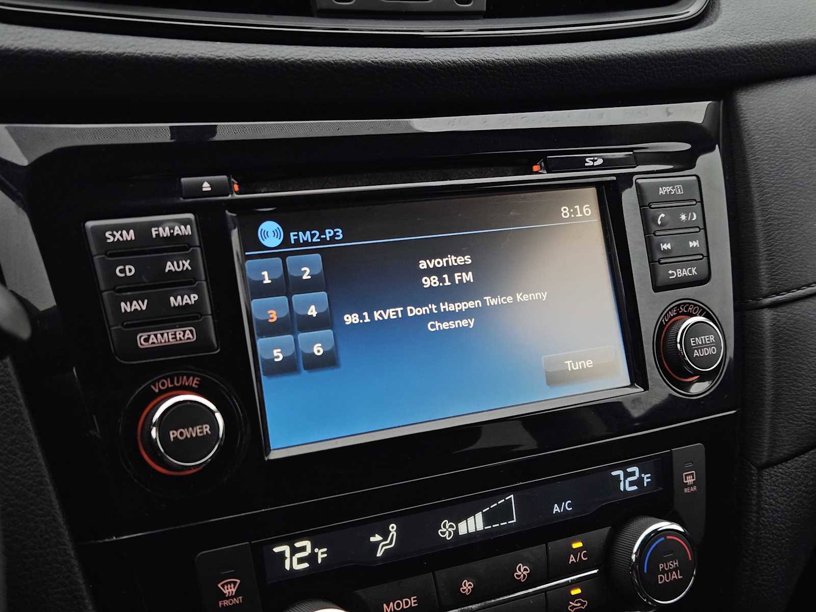 Used 2017 Nissan Rogue SV w/ SV Premium Package FWD image 17