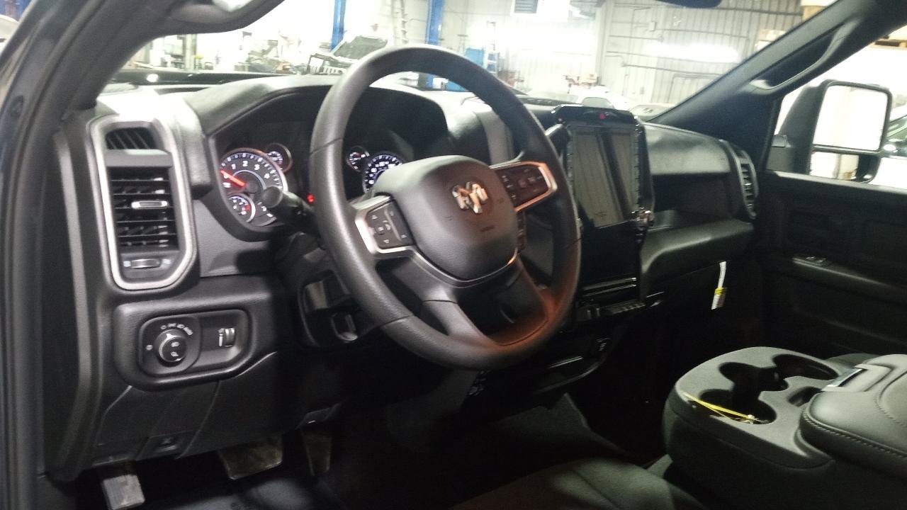 New 2026 RAM 2500 Tradesman AWD/4WD image 11