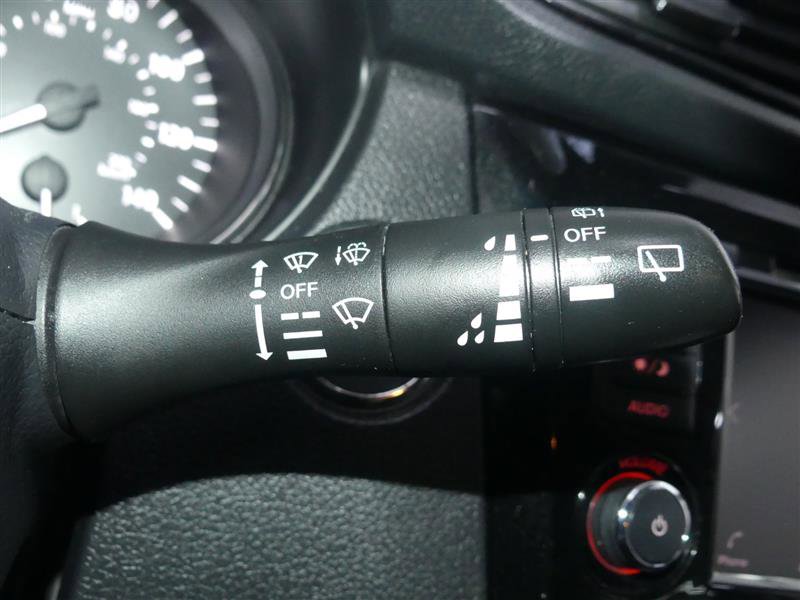 Used 2019 Nissan Rogue SV image 35