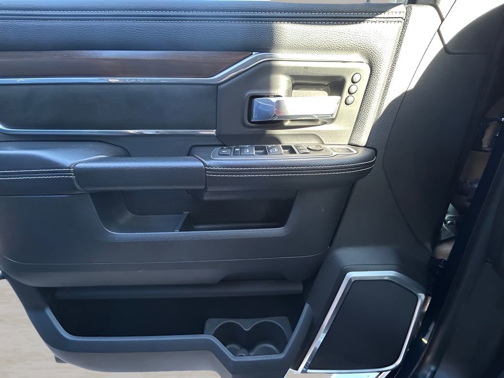 Certified 2022 RAM 3500 Laramie image 33