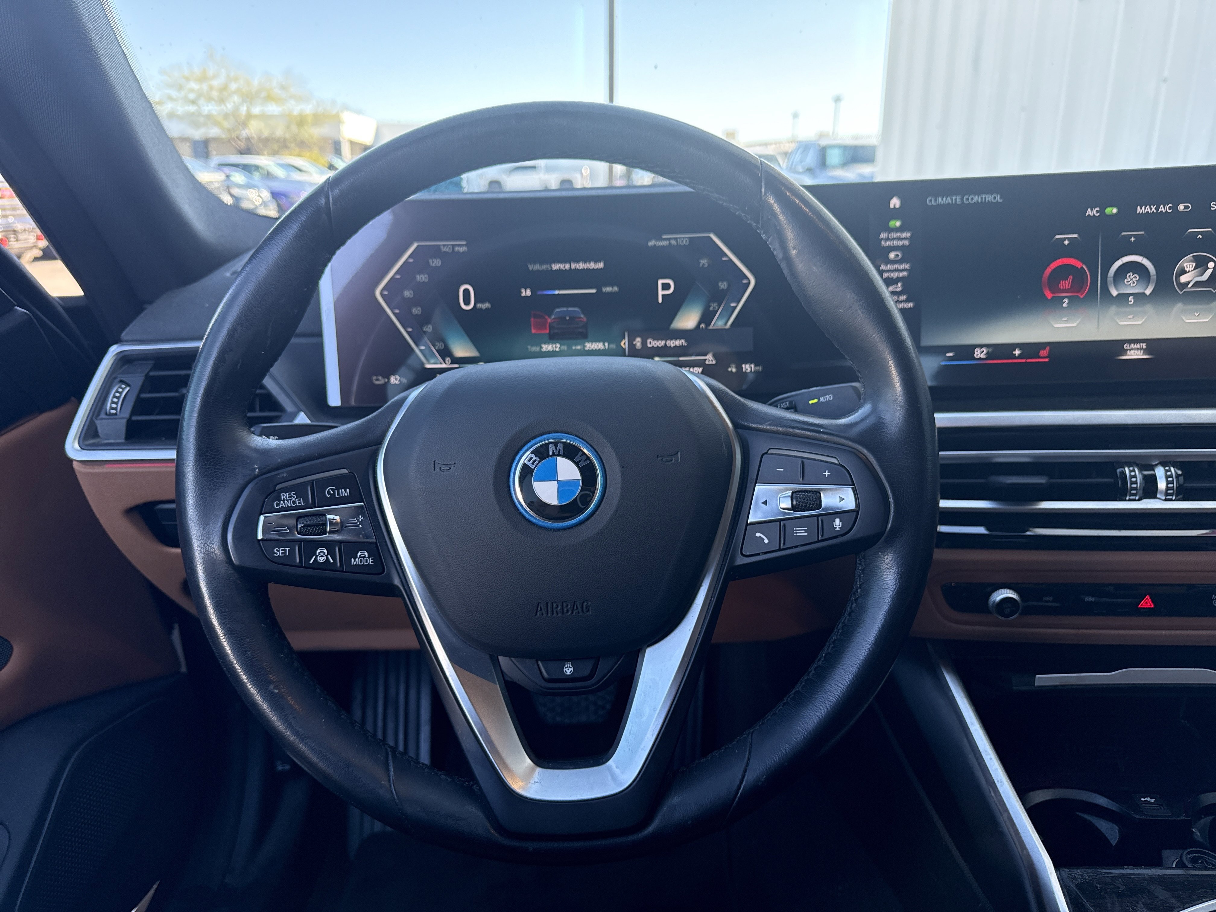 Used 2023 BMW i4 eDrive40 image 14