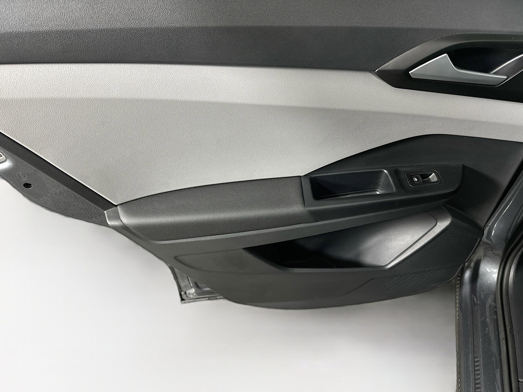 Used 2023 Volkswagen Taos SE image 24