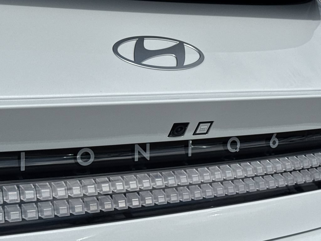 Used 2023 Hyundai Ioniq 6 SEL RWD image 13