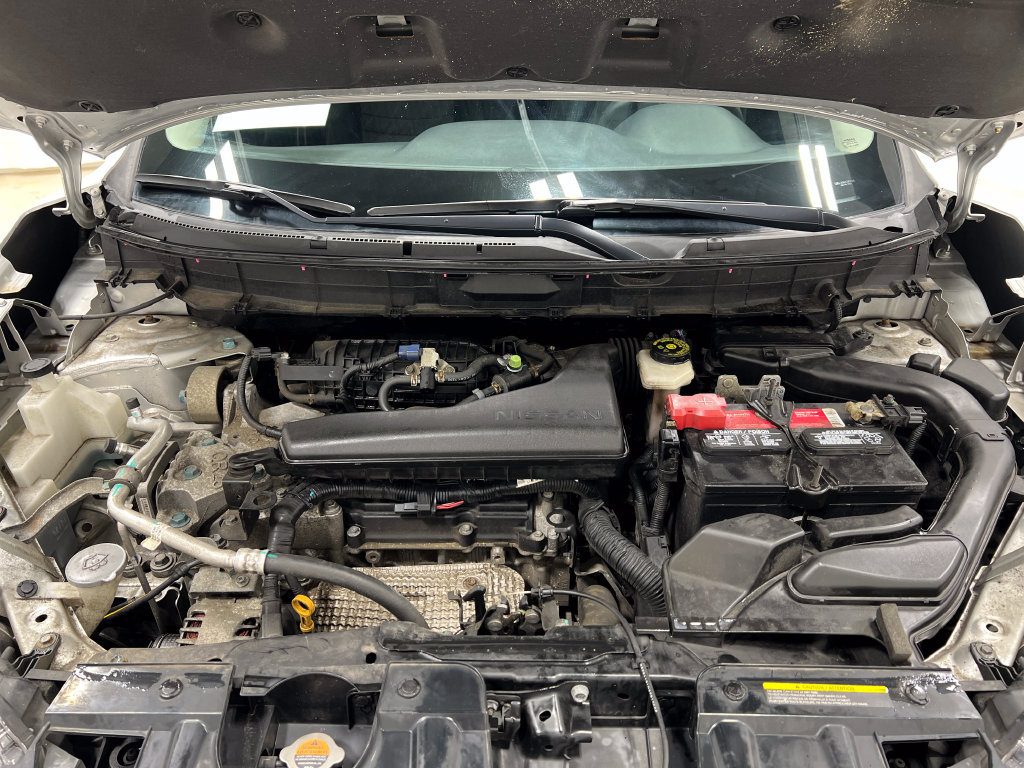 Used 2018 Nissan Rogue S AWD/4WD image 26