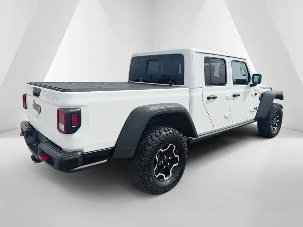 Used 2023 Jeep Gladiator Rubicon w/ Cold Weather Group AWD/4WD image 7