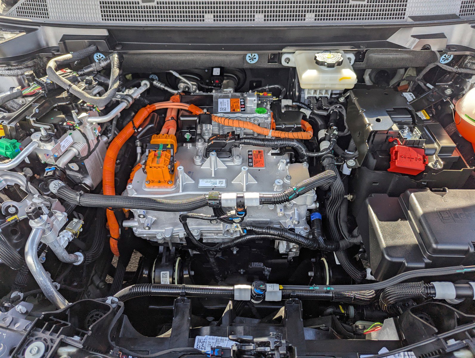 Certified 2025 Chevrolet Equinox EV LT w/ Convenience Package image 32