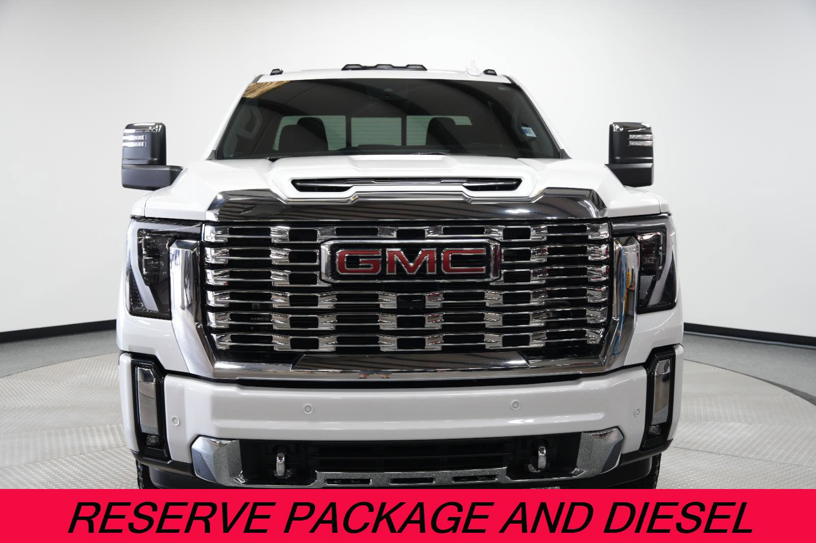 Used 2024 GMC Sierra 2500 Denali w/ Denali Reserve Package image 2