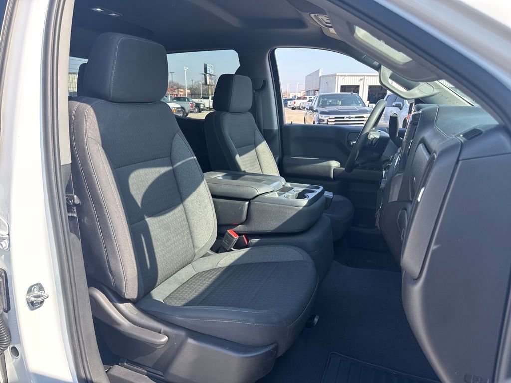 Used 2022 Chevrolet Silverado 1500 Custom w/ Safety Confidence Package image 13