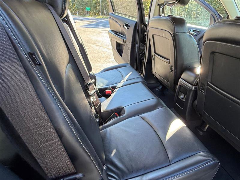 Used 2018 Dodge Journey Crossroad w/ Nav & Sun Group image 16