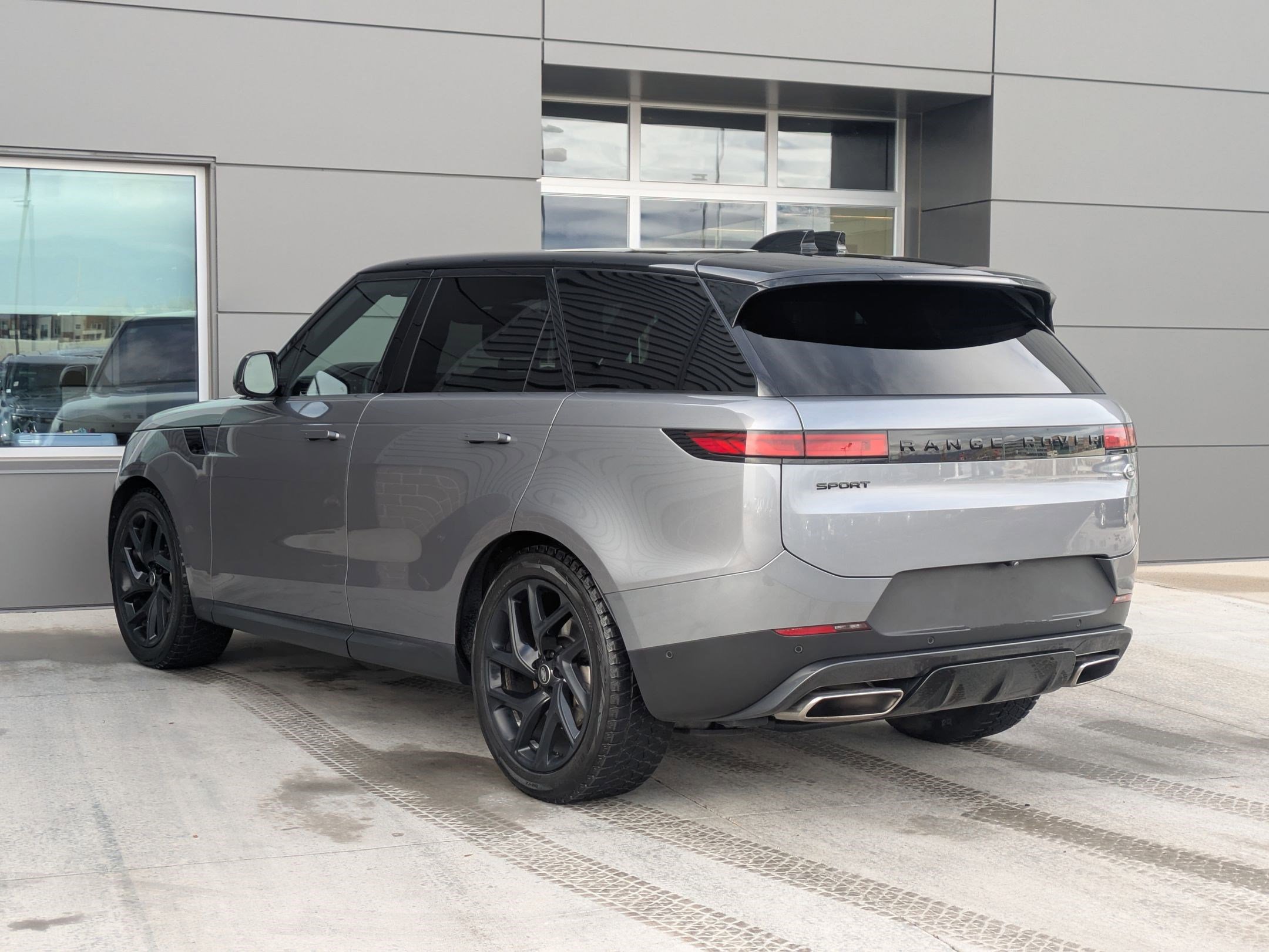 Certified 2023 Land Rover Range Rover Sport SE image 10