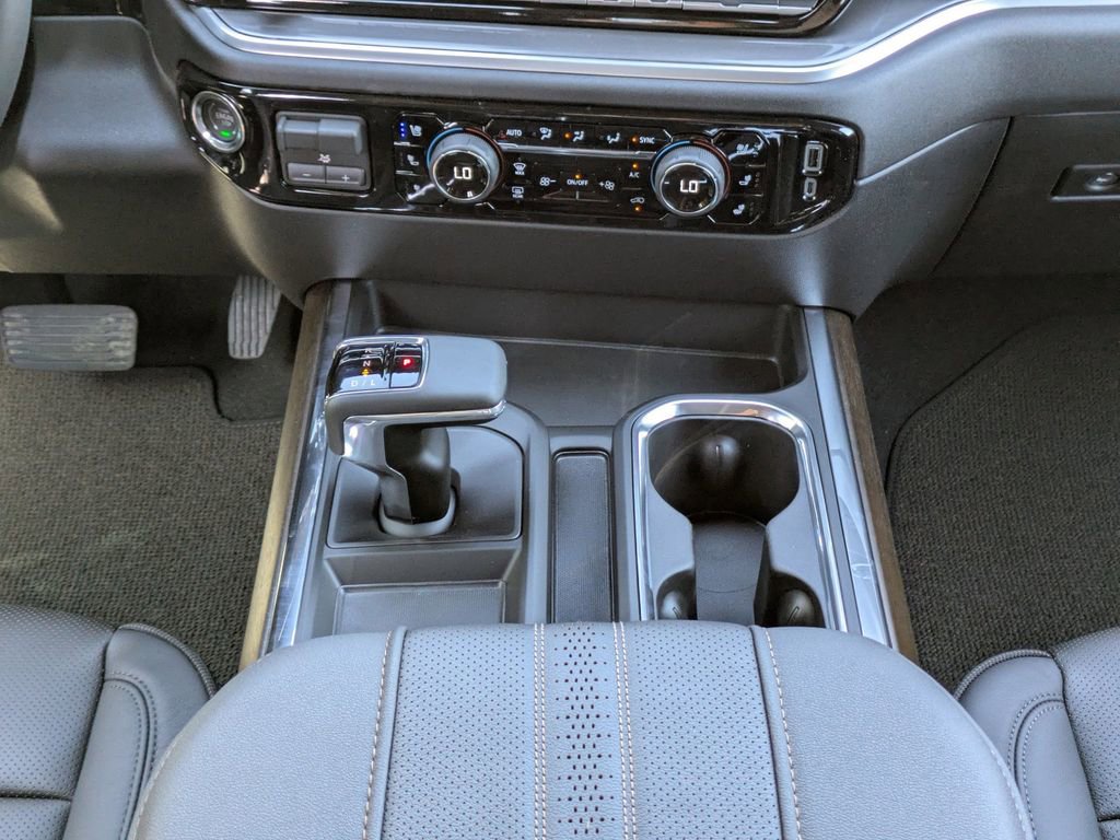 New 2026 Chevrolet Silverado 1500 High Country w/ Midnight Edition AWD/4WD image 20