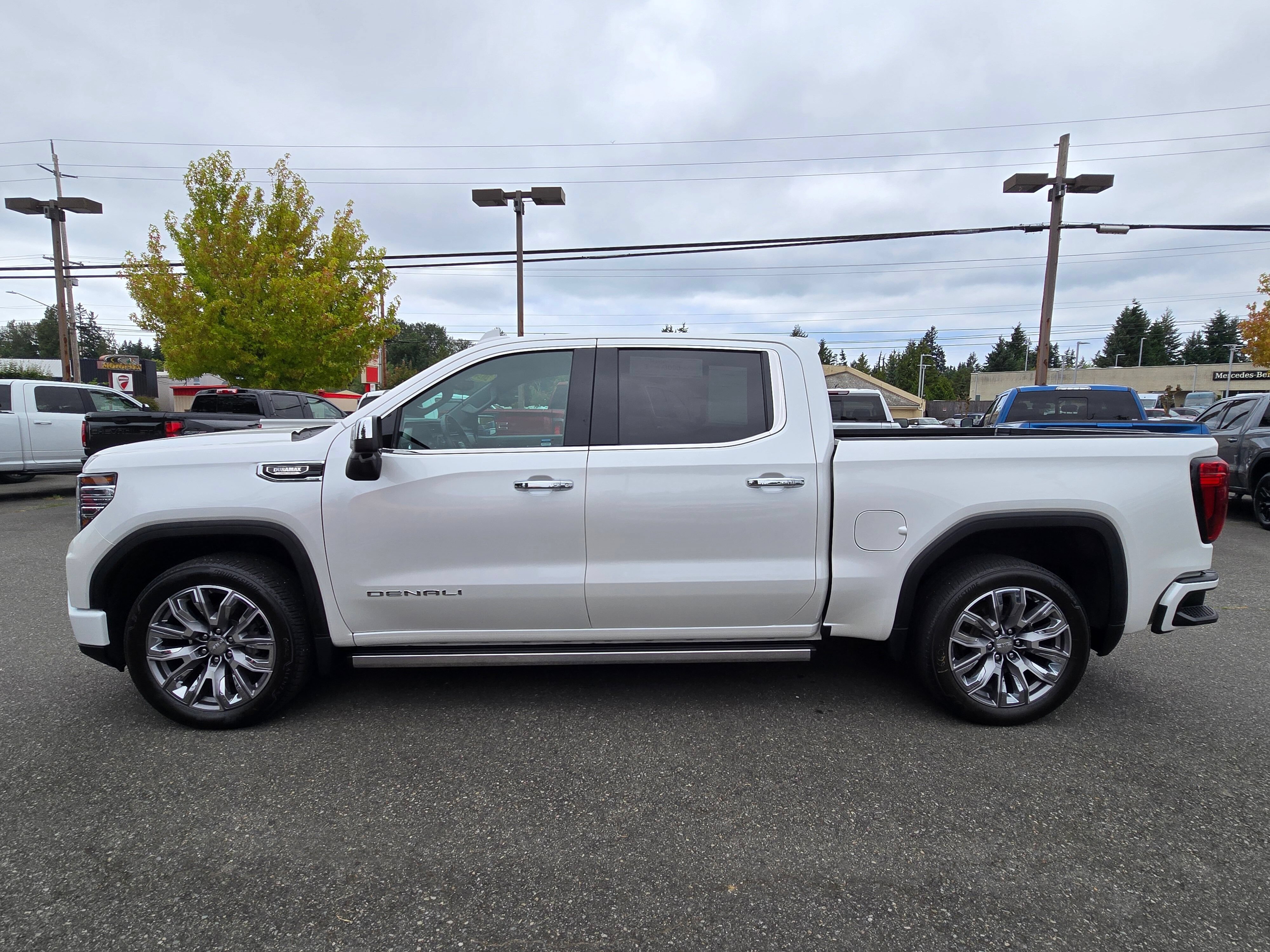 Used 2024 GMC Sierra 1500 Denali w/ Denali Reserve Package AWD/4WD image 4