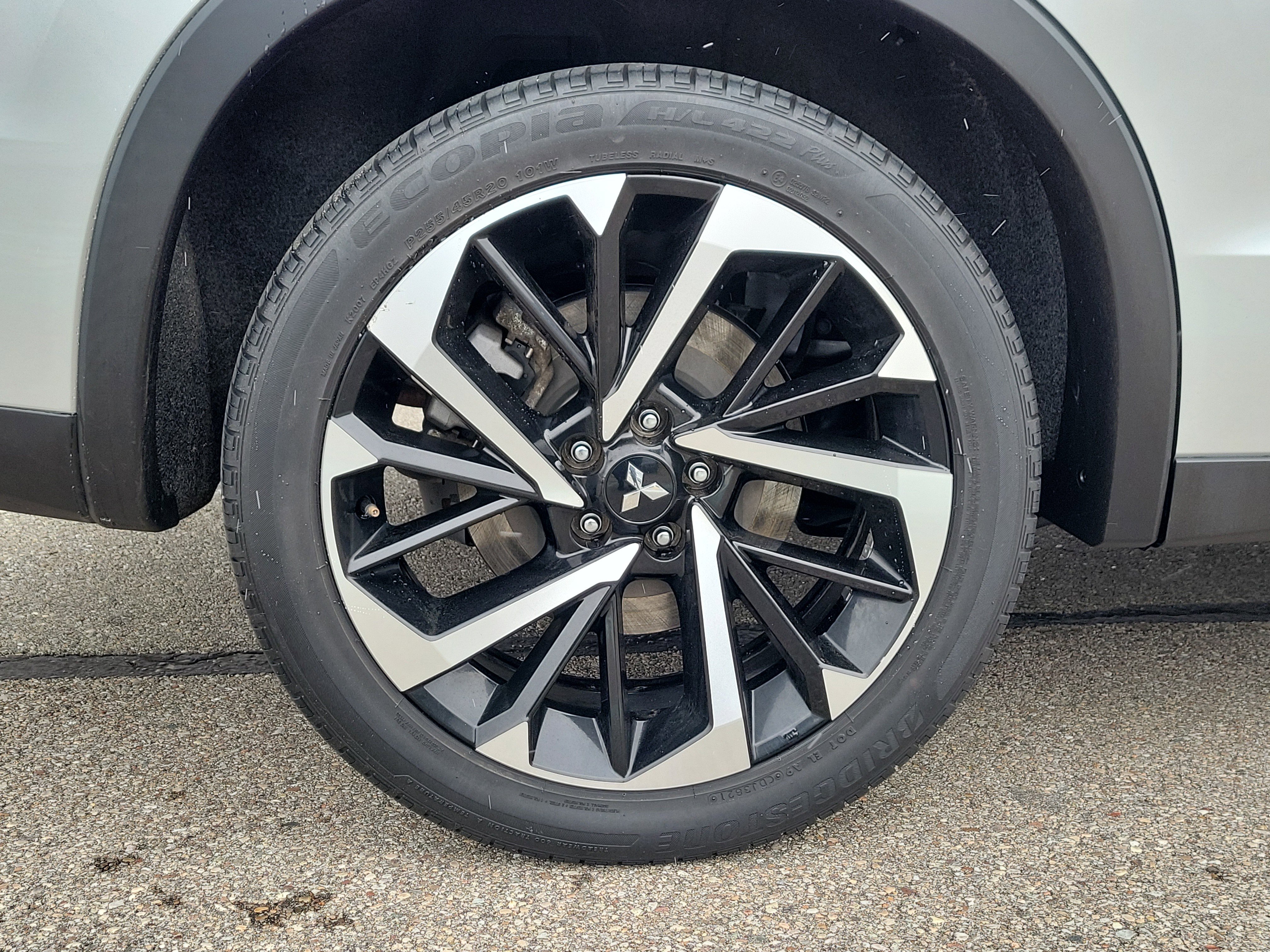 Used 2022 Mitsubishi Outlander SE image 5