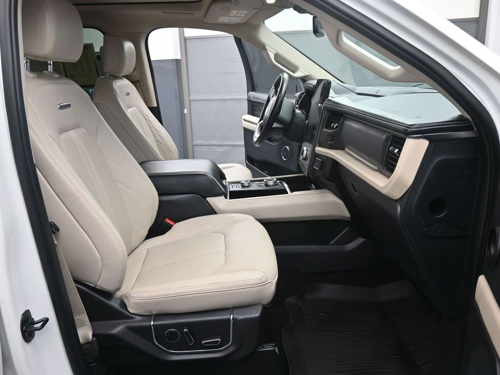 Certified 2023 Ford Expedition Max Platinum image 2