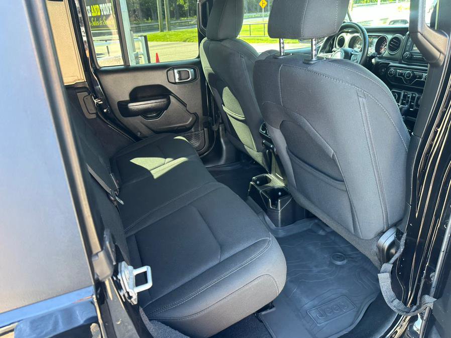 Used 2018 Jeep Wrangler Unlimited Sport S image 14