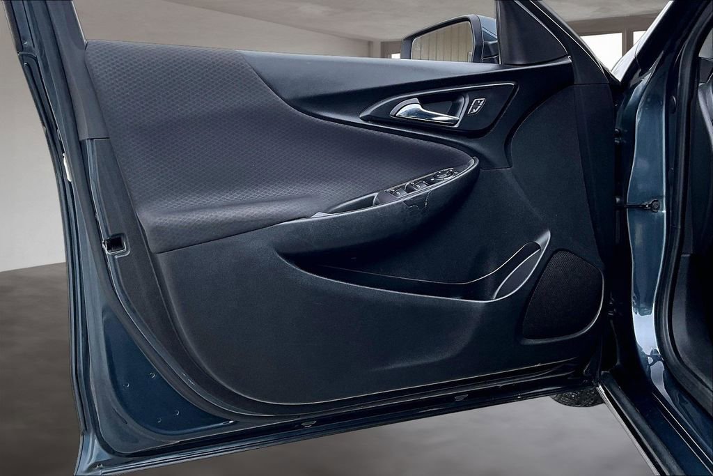 Used 2020 Chevrolet Malibu RS w/ LPO, Convenience Package 2 image 19