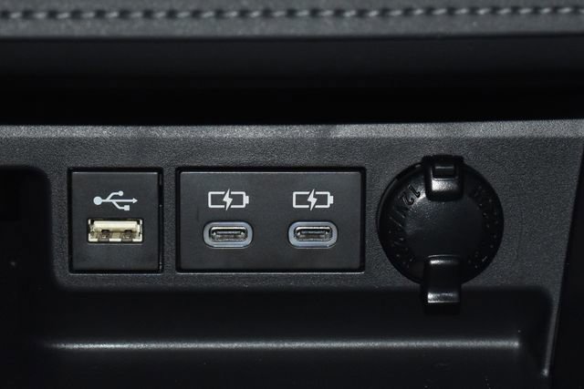 Used 2023 Toyota Highlander XLE image 20