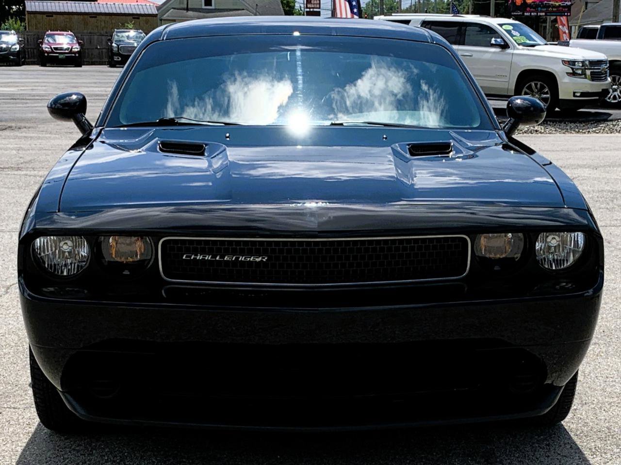 Used 2014 Dodge Challenger SXT RWD image 8