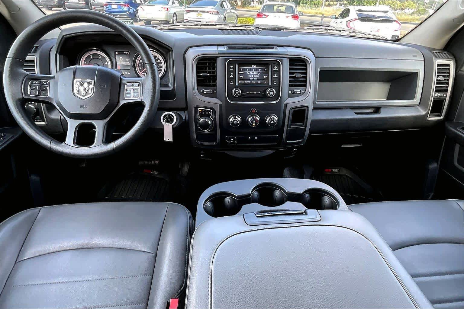 Used 2019 RAM 1500 Tradesman w/ Chrome Appearance Group RWD image 15