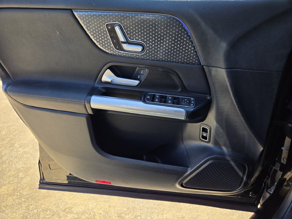 Used 2025 Mercedes-Benz GLA 250 image 25