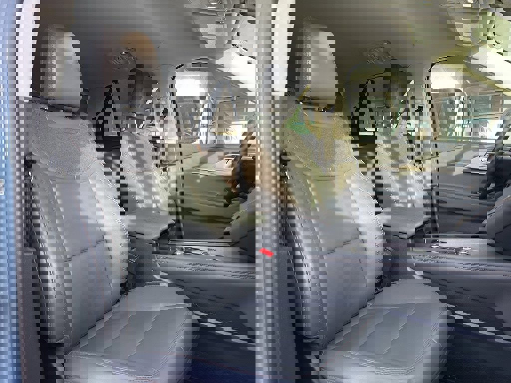 New 2026 Ford Explorer Active w/ Active Comfort Package image 35