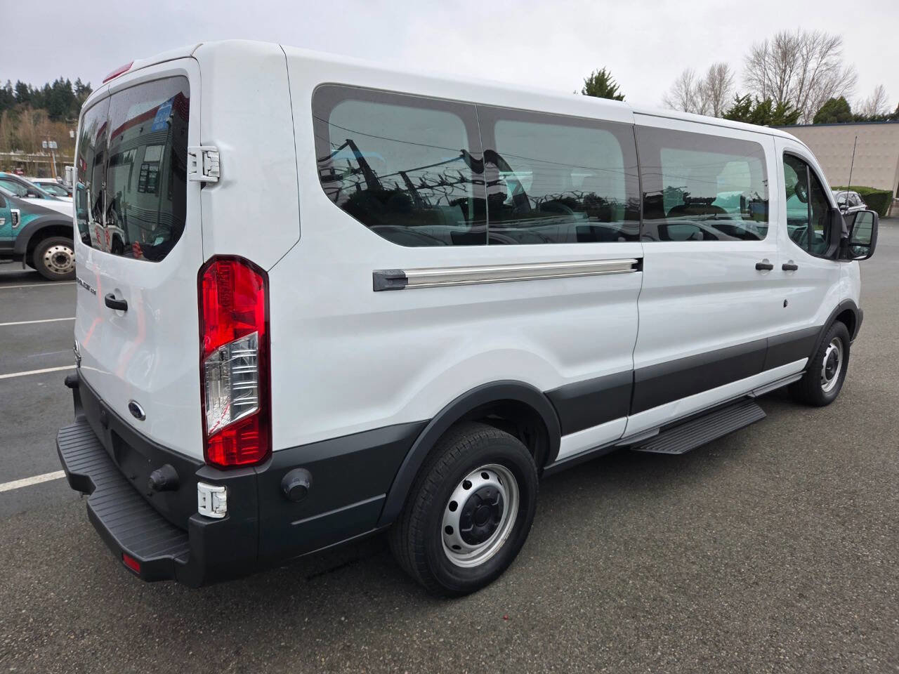 Used 2015 Ford Transit 350 XL RWD image 7