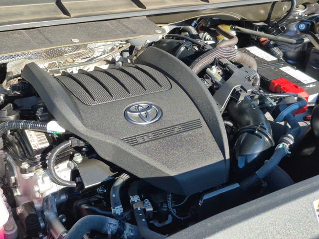 Used 2023 Toyota Highlander XLE image 23